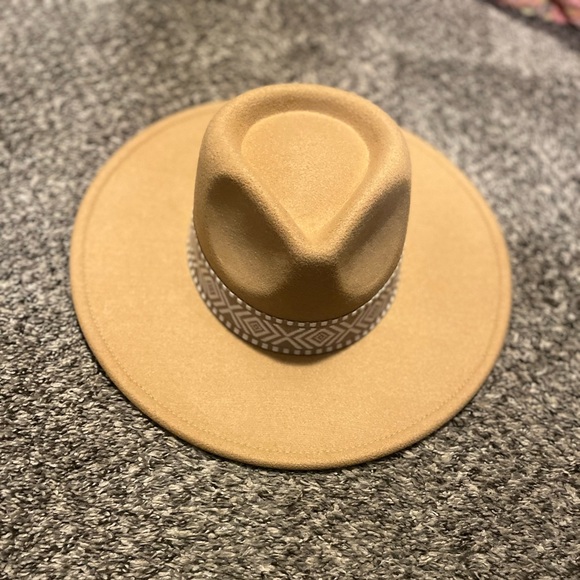 Vici hat - Picture 2 of 2